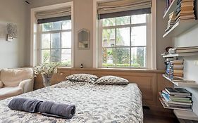 Amsterdam Mansion - The Studio